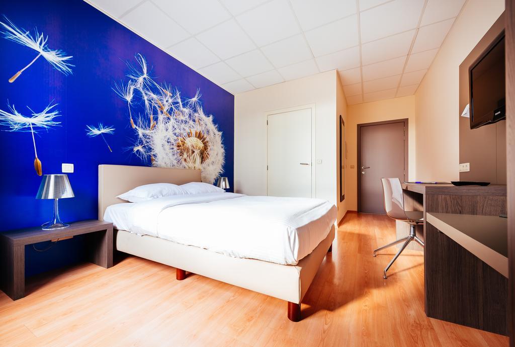 Hotel Soret Оверейсе Экстерьер фото