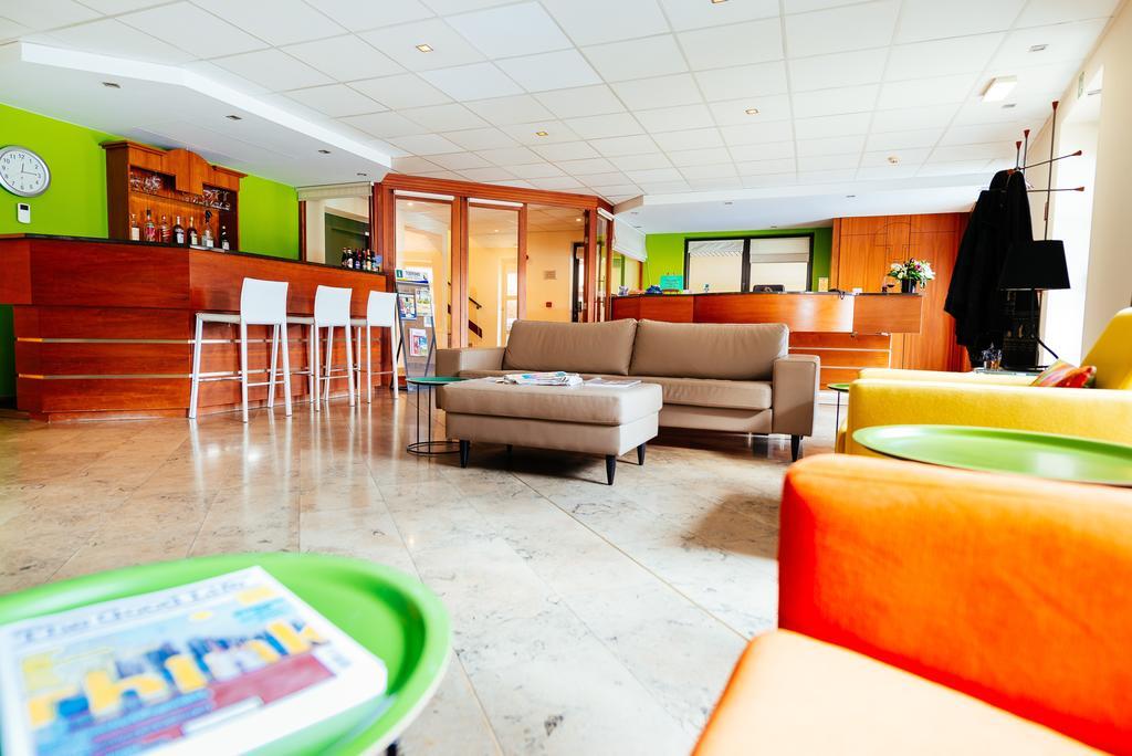 Hotel Soret Оверейсе Экстерьер фото